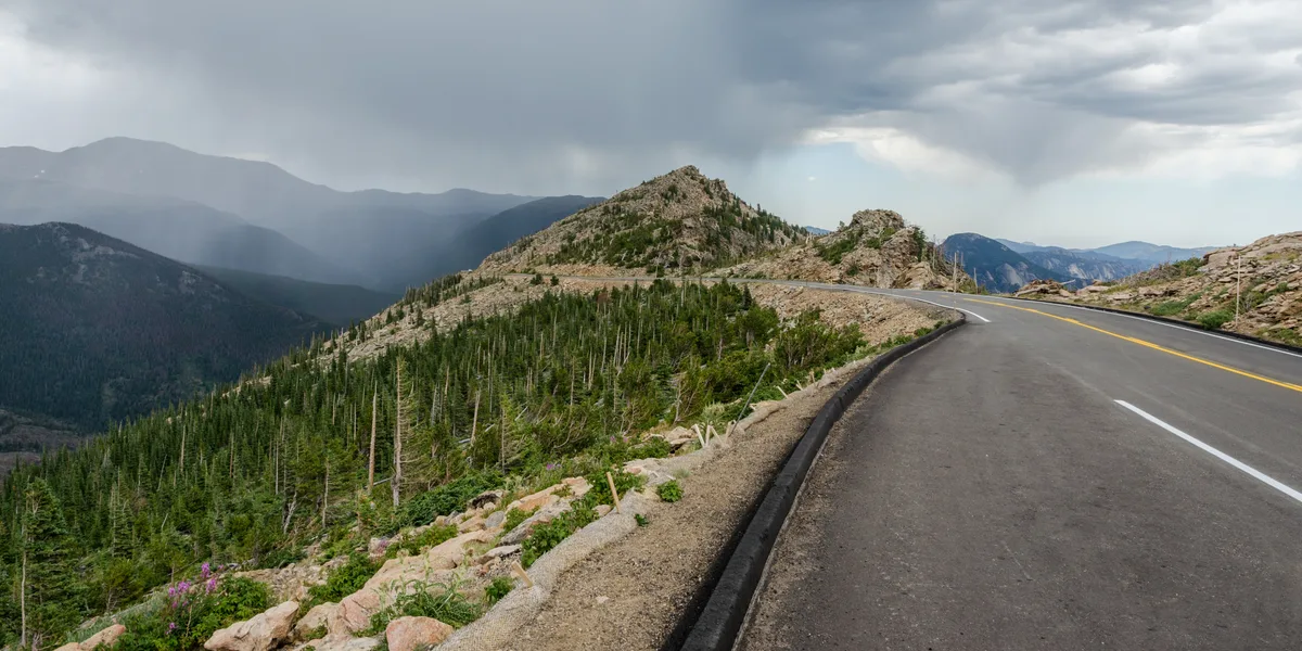 Trail Ridge Road - Forest Canyon Overlook